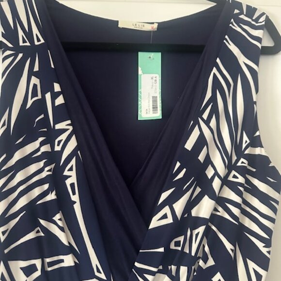 Le Lis Navy and White Maxi Dress -Brand New with Tag - XL - Picture 4 of 5